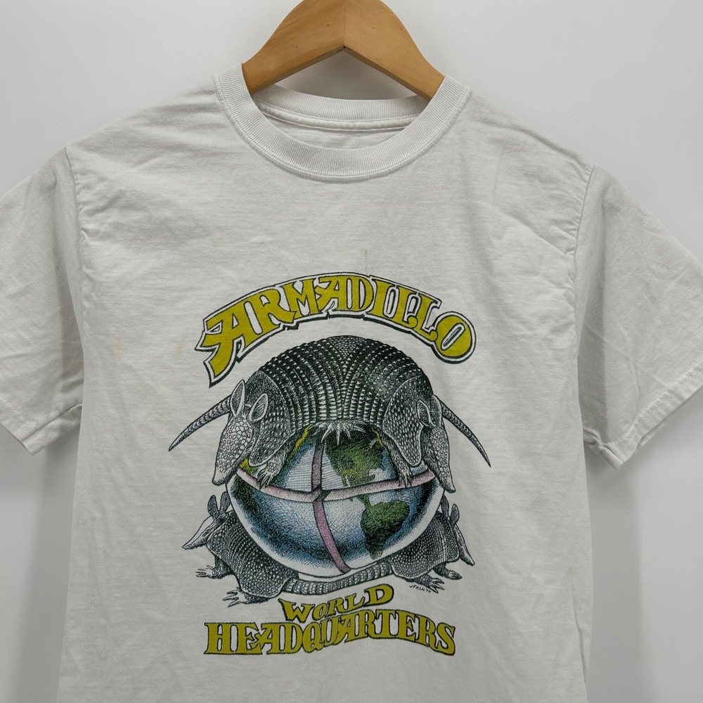 Hanes Beefy-T Armadillo World Headquarters Austin Texas Graphic T-Shirt Small